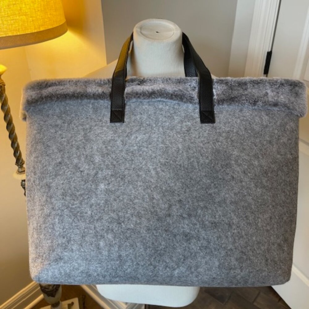 Extra large Grey wool and fuzzy tote